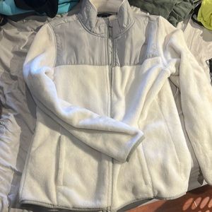 Women’s zip up